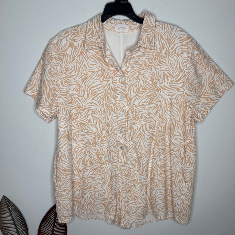 Girl and the Sun Tan‎ White Animal Print Short Sleeve Button Front Romper Small